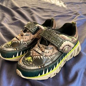 Toddler boys Jurassic World dinosaur sneakers